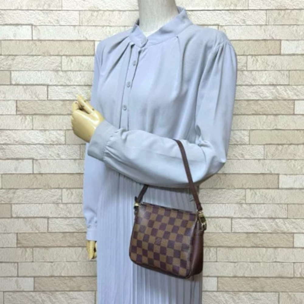 Louis Vuitton Brown Makeup Damier Handbag Canvas Trousse